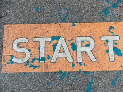 Simplified path graphic representing an easy start